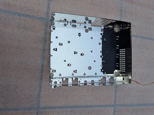 STEEL METAL FOR THE BOTTOM OF AN ORIGINAL XBOX  ( 1.4 ) Manufactured 2003