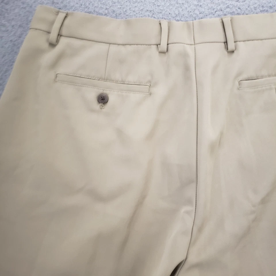 Pantalones Cortos Alan River Para Hombres 38 Tostados Golf Frente Plano Ligeros Exterior Caqui Chino Foto 3 de 4