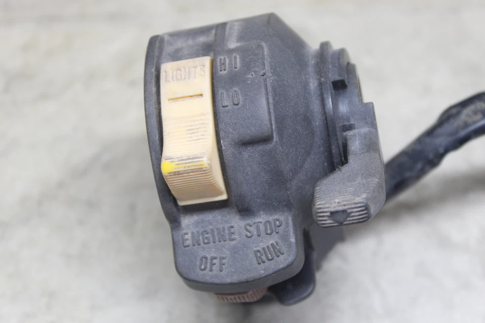Interruptor de control manillar izquierdo 89-01 Suzuki Quadrunner LT 160 87-93 230 Foto 2 de 4