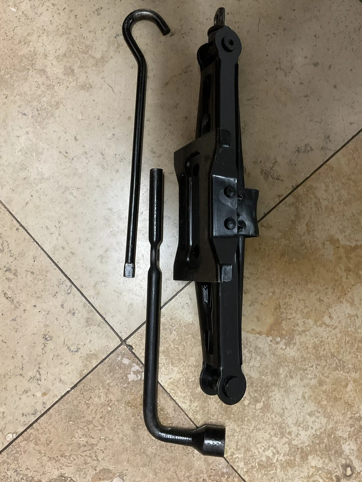 Gato de neumático Honda Accord 1998-2011 con herramientas OEM Foto 4 de 4