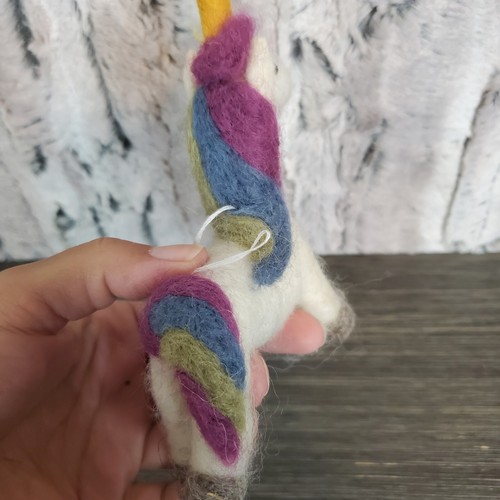 Felted Wool Unicorn Ornament Whimsical Fantasy Tree Decoration 6" EXCELLENT - Imagen 4 de 5