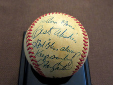 Gary Carter Cards, Rookie Cards and Autograph Memorabilia Guide 46