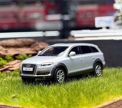 Masdi 1:64 2008 Silver Q7 FSI Quattro SUV Sports Model Diecast Metal Car