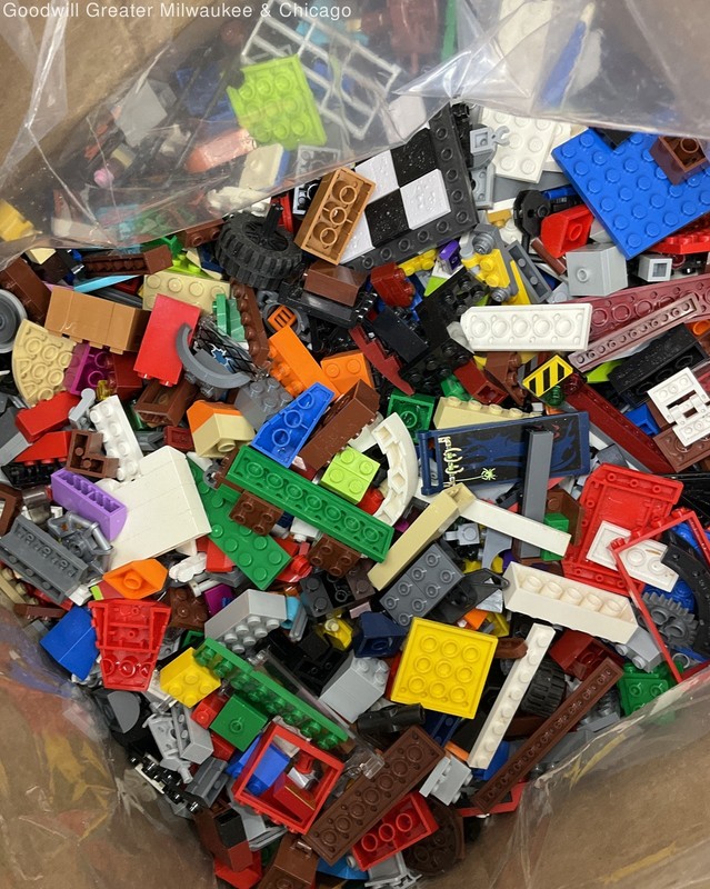 13.0 LEGO Mixed Bulk Box