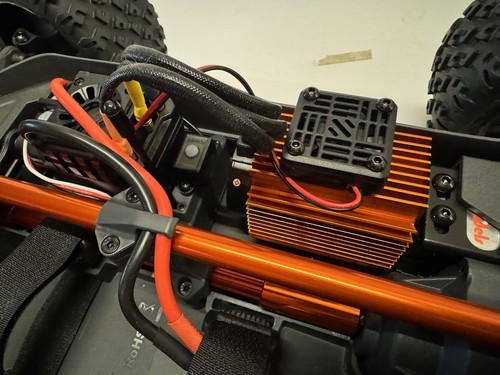 DF Models Z-10 1:10XL Brushless Truggy RC – 4WD, 120A Regler, 80 km/h - Bild 5 von 9