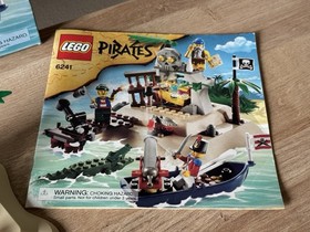 LEGO Pirates: Loot Island (6241) USED
