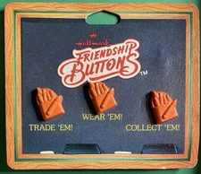 (3) 1980's HALLMARK FRIENDSHIP PINK PLASTIC SHANK BUTTONS CRAYON CRAZY NOS CARD