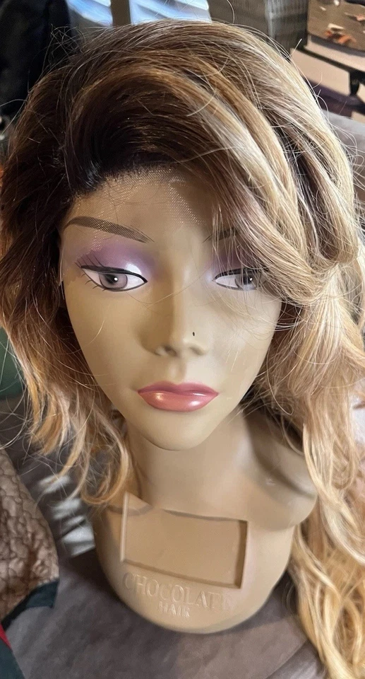 OUTRE- Peluca sintética mixta rubia gorra completa unisex pelo largo Foto 3 de 4