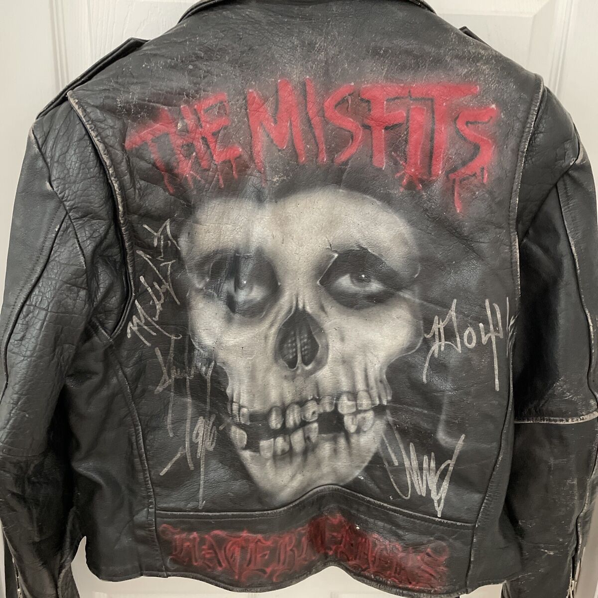 VTG 🤑👺MISFITS😈💀FULL BAND AUTOGRAPHED Leather Jacket VTG 🤑👺MISFITS😈💀FULL BAND AUTOGRAPHED Leather Jacket