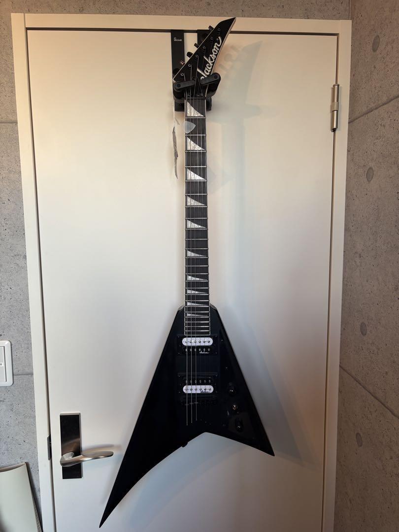 ギター Jackson JS32 Rhoads Black Amazon | JACKSON エレキギター JS Series Rhoads JS32
