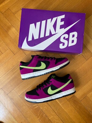 Size US9/UK8/EU42.5 - Nike Dunk Pro SB Low Red Plum