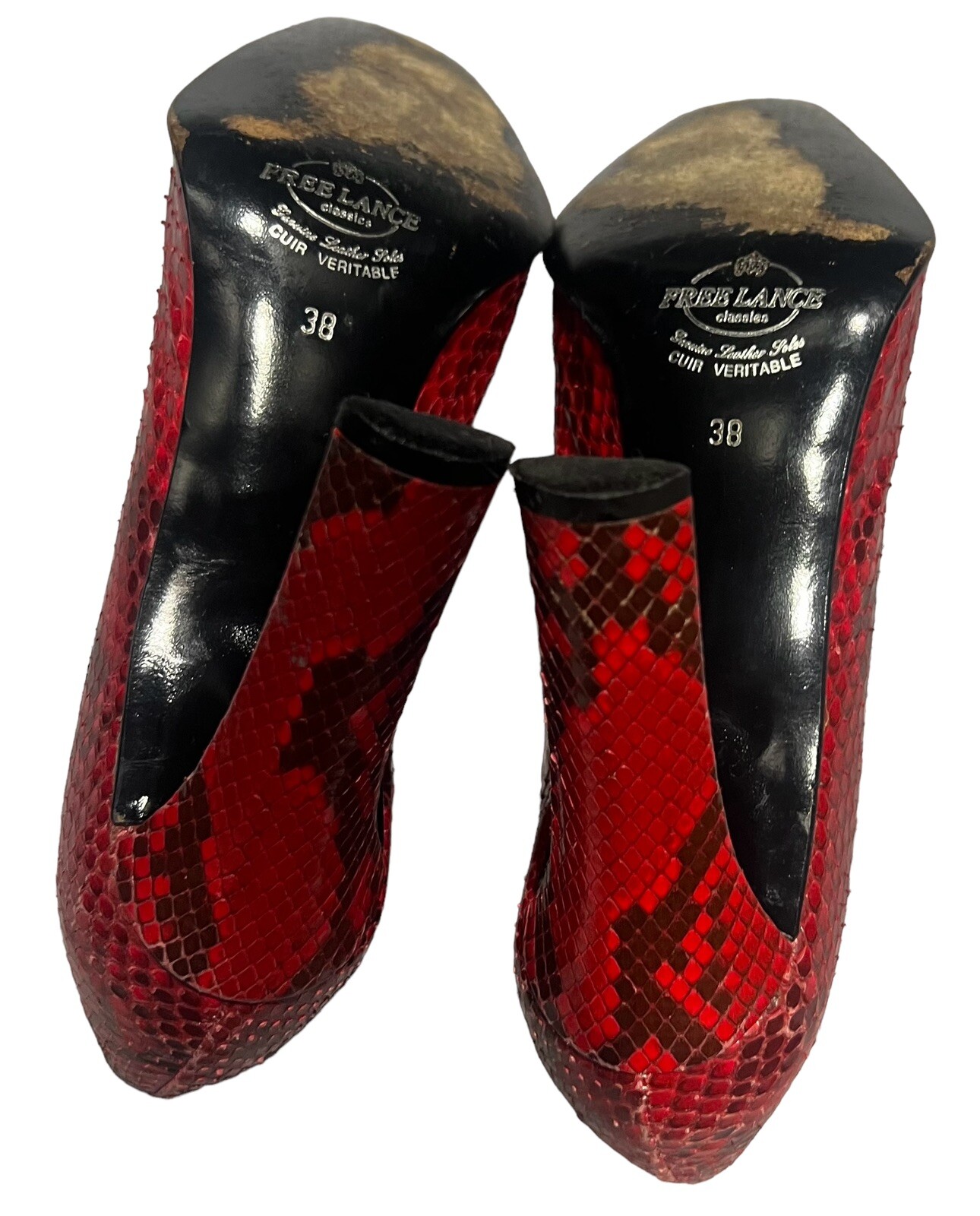 Free Lance red python effect pump heels in 38 - image 4