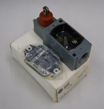 Allen Bradley 802R-KC Operator Head for Limit Switch Bulletin 802R, NOS, BN3107