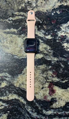  READ DESCRIPTION Apple Watch, series 3, GPS 42mm, space grey aluminum case