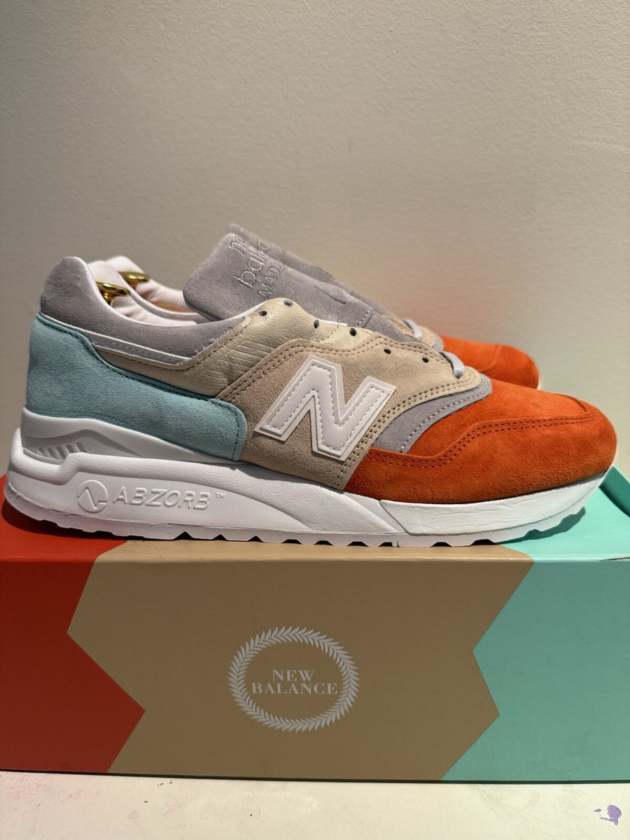Size 9.5 - NEW BALANCE x RONNIE FIEG “Cyclades” 997.5 Size 9.5 - NEW BALANCE x RONNIE FIEG “Cyclades” 997.5