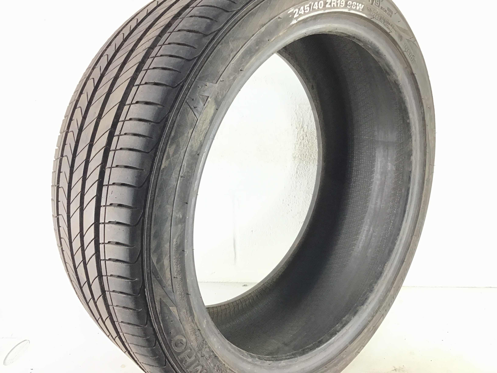 Set Of 2 P245/40R19 Kumho Majesty 9 Solus TA91 98 W Used 7/32nds | eBay