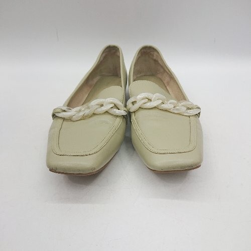 Oriental Traffic Basic 23.5 Equivalent Pumps Size… - image 2