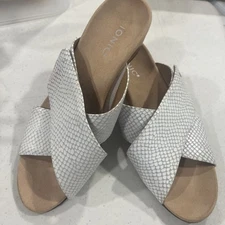 Vionic Women's White Leticia Lizard Print Wedge Slide Sandals Size 9 Wedge Adjus