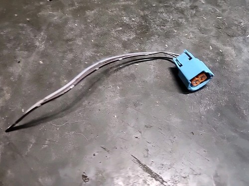 01-04 Nissan Pathfinder QX4 Vacuum Swirl Control Valve Sensor SPDB28-111 PIGTAIL