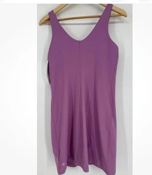 Vestido de tenis grande para mujer Athletica Transcend sujetador incorporado pantalones cortos nunca usados Foto 2 de 3