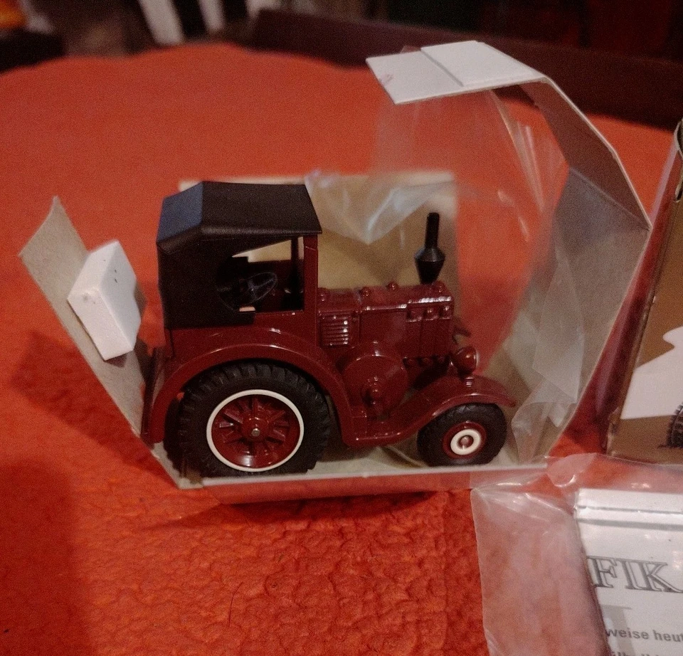 MÄRKLIN 1/43 - N°18033 EILBULLDOG CABRIO -REPLIKA - Germania Vintage - #94# - Immagine 2 di 4