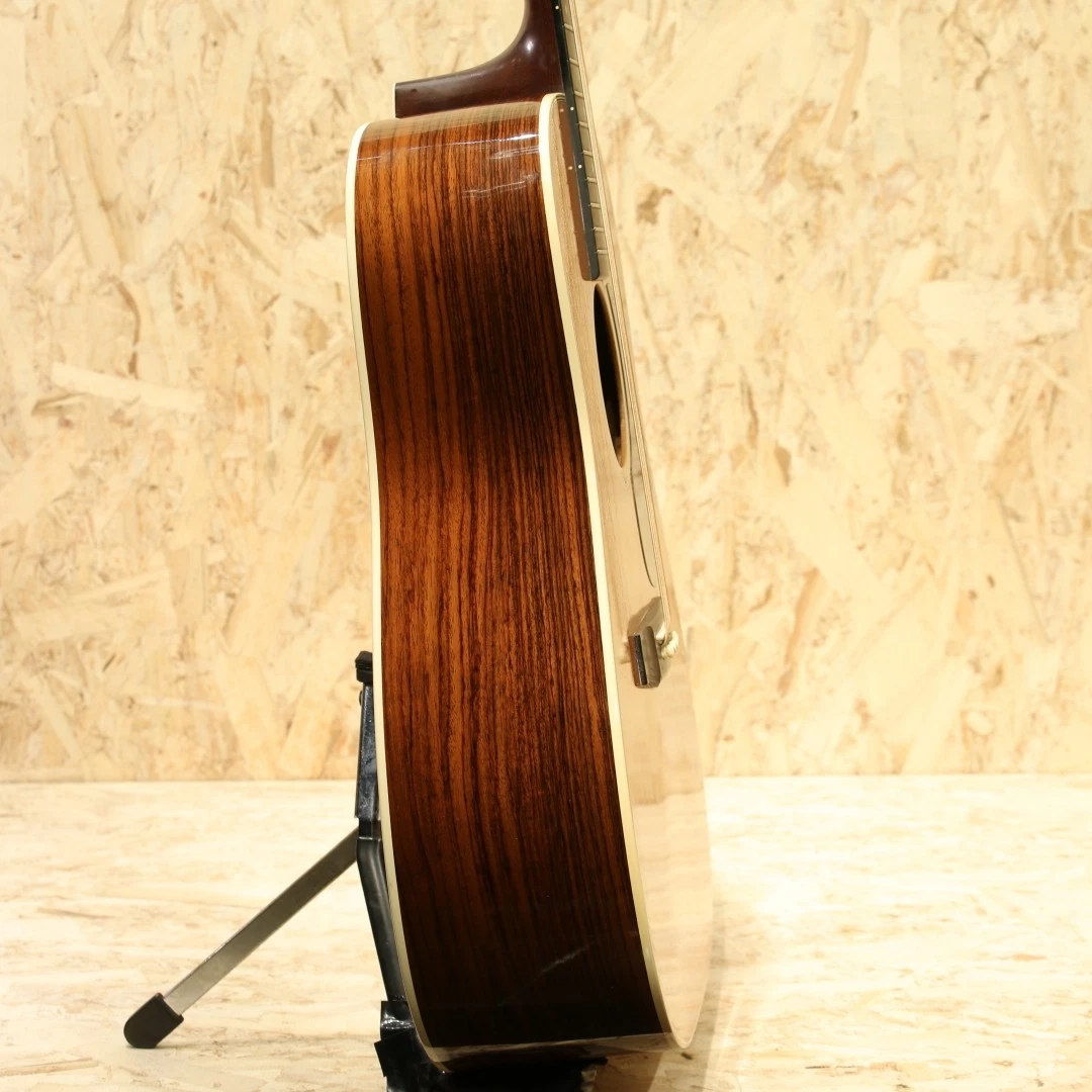 Martin Akustikgitarre D-28 1992 Top Zustand Sichere Lieferung aus Japan