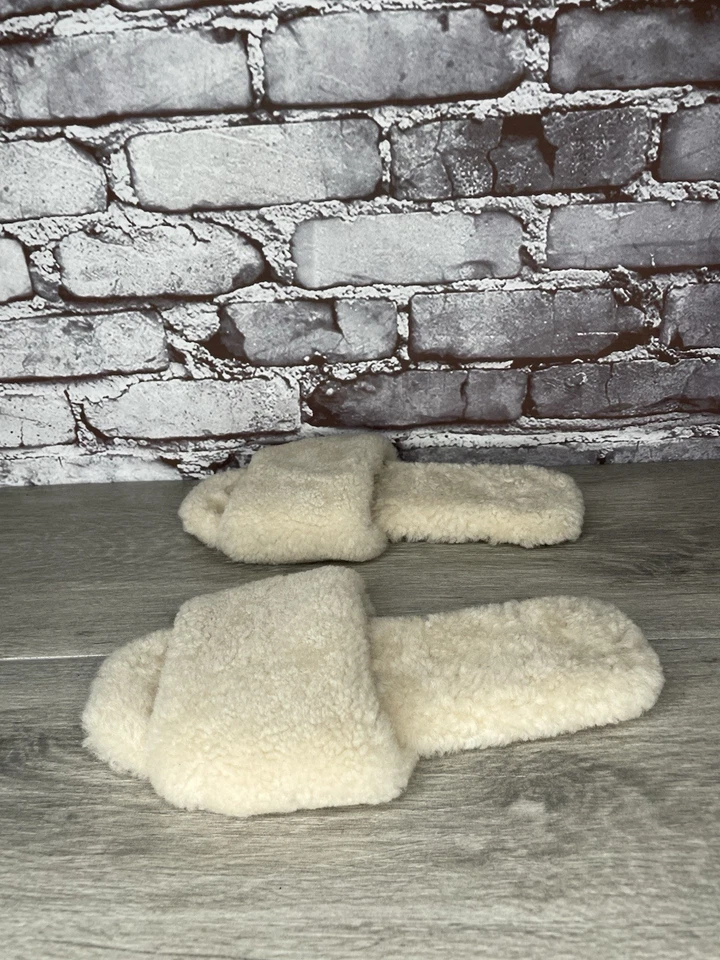 Raye Sherp Ivory Cream Faux Fur Slippers Casual Sandals Women’s Sz 7M US/38EU - Image 2 of 4
