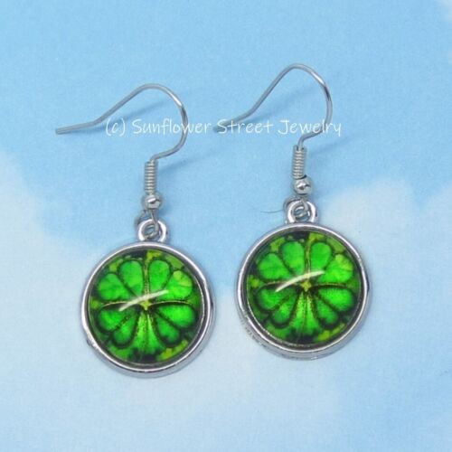 4 Leaf Clover Earrings Shamrock Glass Dome Cabochon Art Print Faux Stained Glass - Afbeelding 1 van 5
