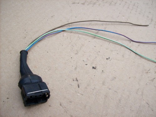 Porsche 944 & 944 Turbo 944 S2 - Transmission Speedometer Sensor Plug Connector - Bild 6 von 12