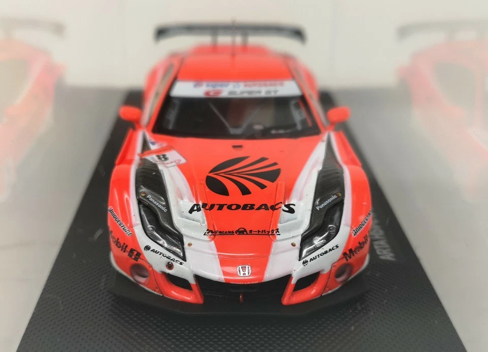 EBBRO 1/43 ARTA HSV-010 SUZUKA 700Km WINNER #8 SUPER GT500 2010 RALPH FIRMAN - Image 4 of 4