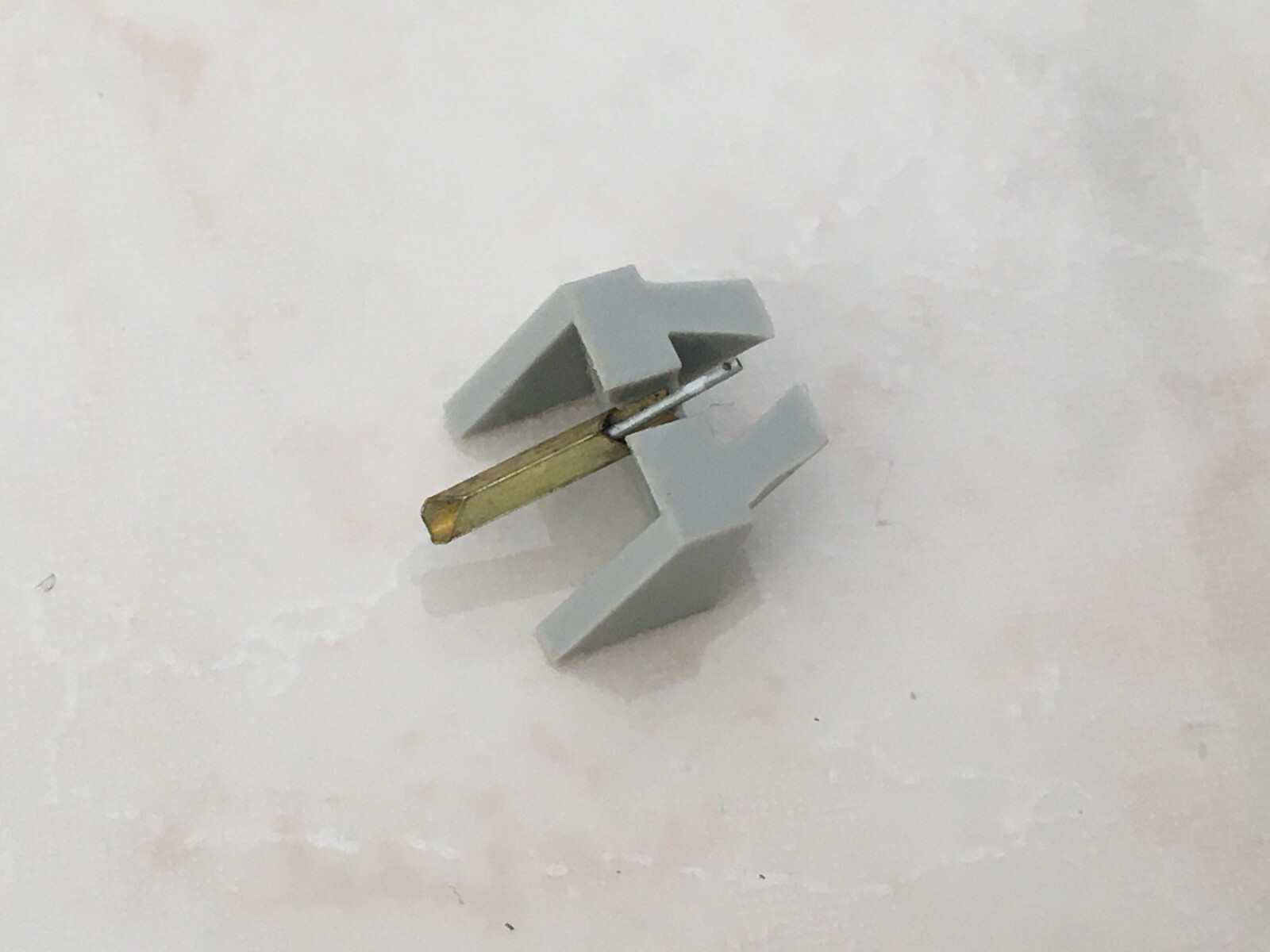 Nagaoka NM66 diamant Zafira 6225.11 résout les sauts de lecture sur vinyle
