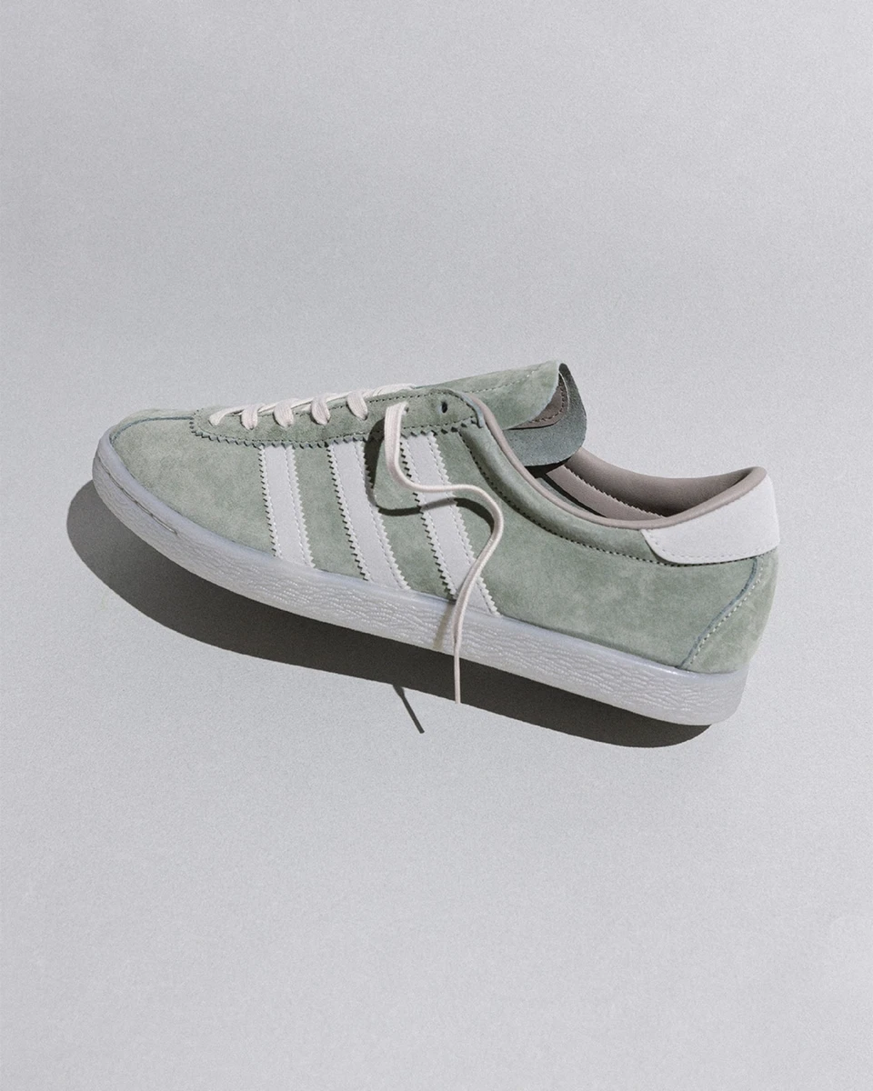 adidas tobacco black