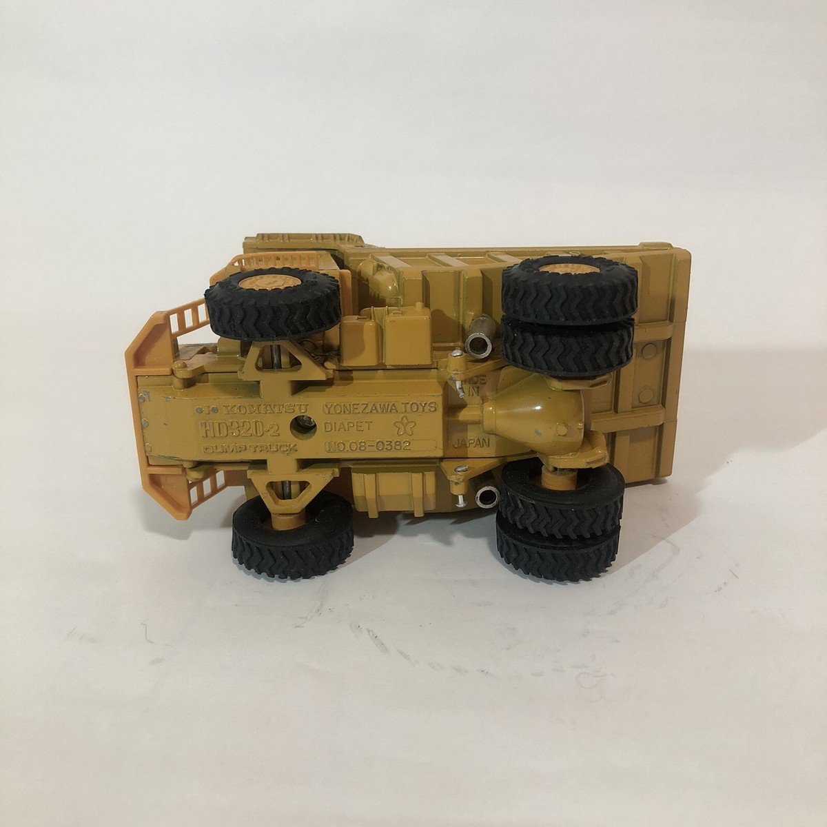 YONEZAWA DIAPET 1/60 HD320-2 Komatsu Dump Truck LE Vintage from