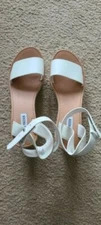 STEVE MADDEN White Platforn Wedge Open Toe Ankle Strap Heel 9.5 ONE WEAR