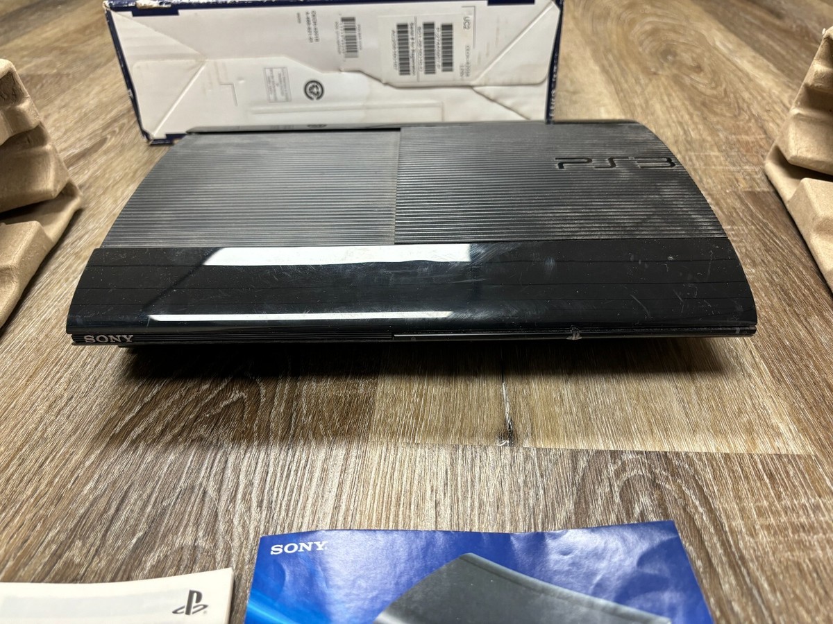 Sony PlayStation 3 PS3 Super Slim 250GB CECH-4201B Console Sony PlayStation 3 PS3 Super Slim 250GB CECH-4201B Console