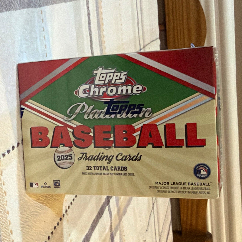 Topps 2025 Chrome Platinum Baseball Sealed Box - 32 Cards, MLB (1 Box)