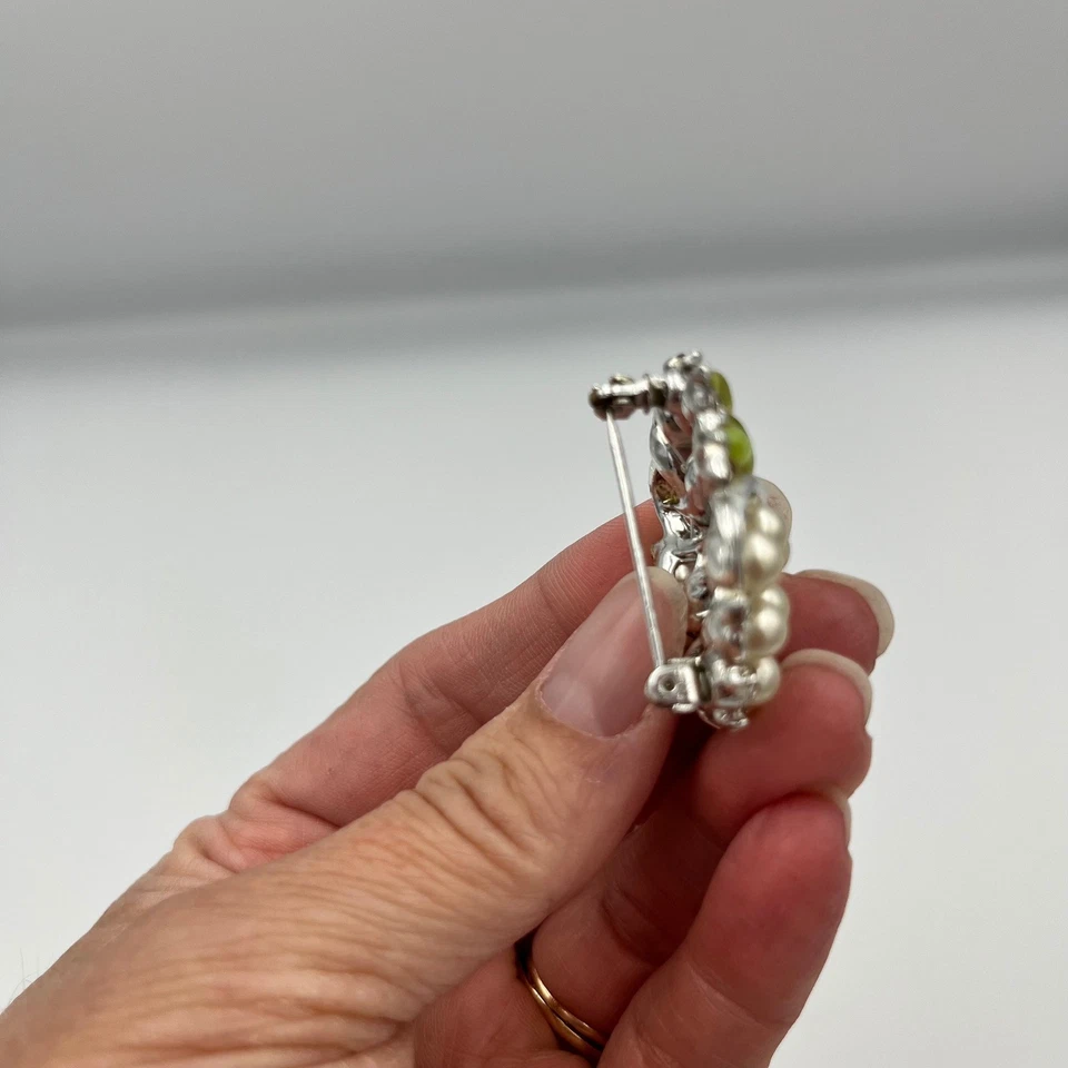 Broche prendedor vintage de perlas de imitación con estrás hoja accesorio de bisutería Foto 3 de 4