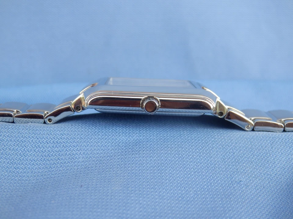 Citizen Eco Drive E031 Square Stainless Steel Sapphire Crystal Japan made 2009 - Immagine 2 di 4