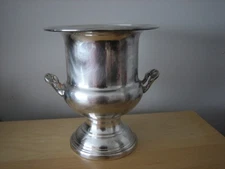 ONEIDA SILVER PLATE ICE BUCKET 10" HIGH VINTAGE