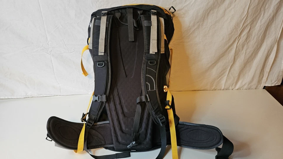 Mochila De Colección The North Face Prophet 52 Dorada/Grafito Excelente Estado Senderismo M/M Foto 2 de 4