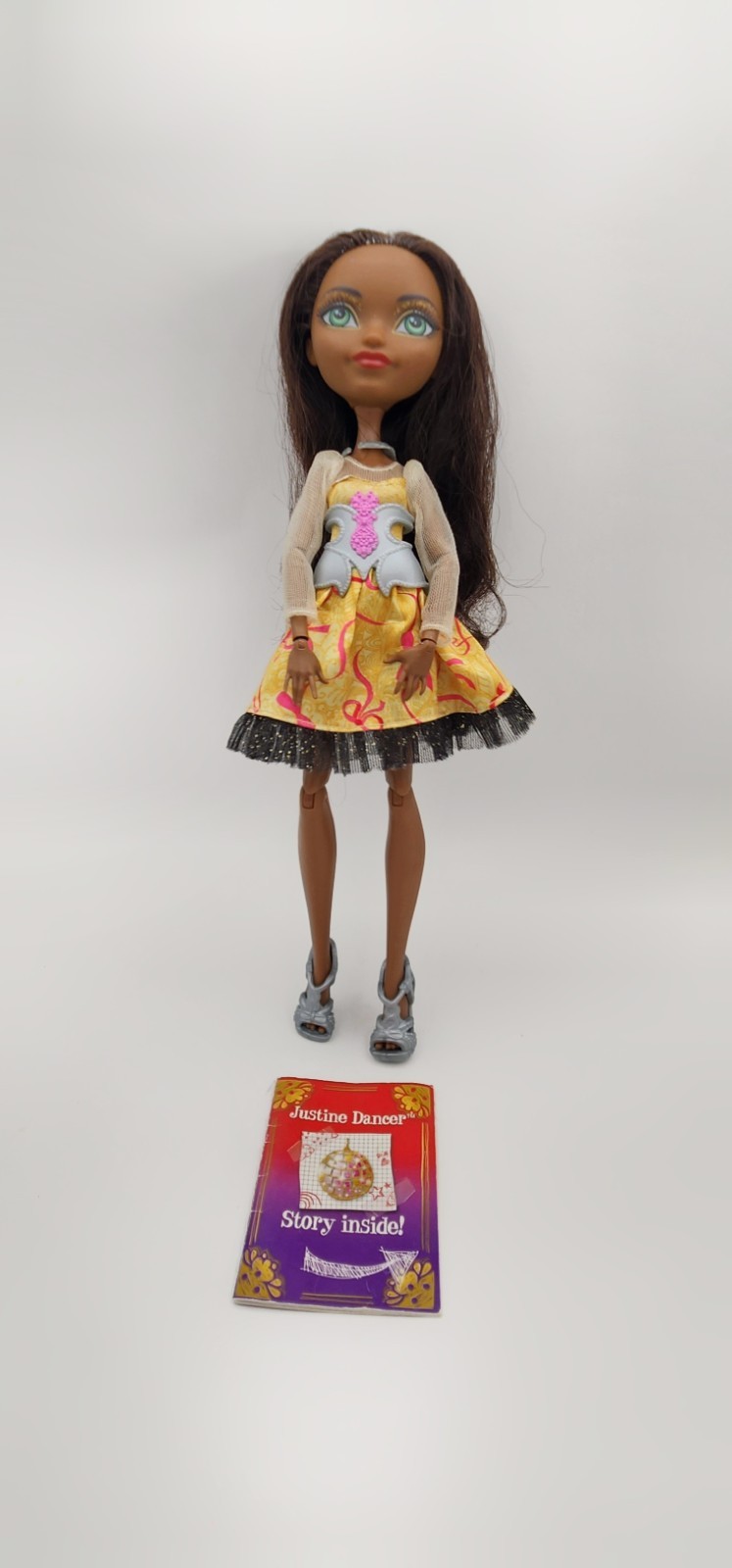 Ever After High Justine Dancer Doll Booklet 2015 Mattel DHF9