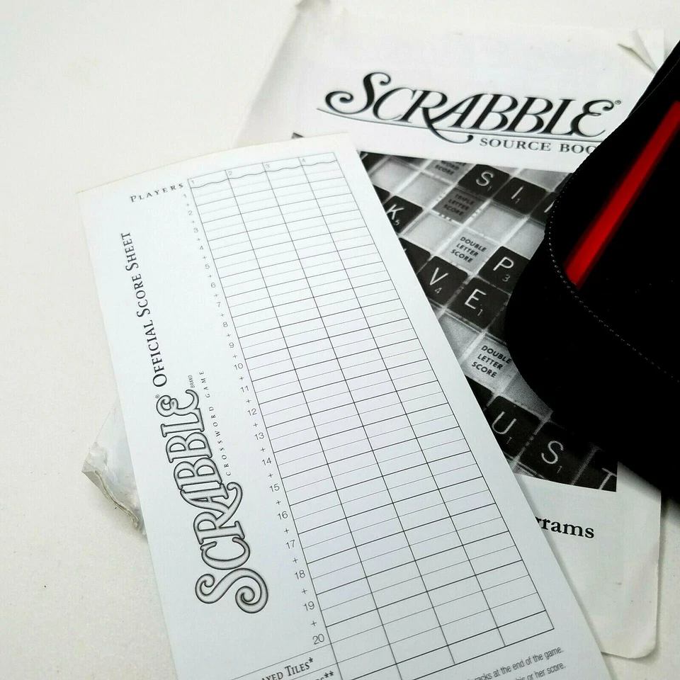 Scrabble Travel Edition Folio Zipper Case Mini Snap Tiles Game COMPLETE 2001 - Image 3 of 4