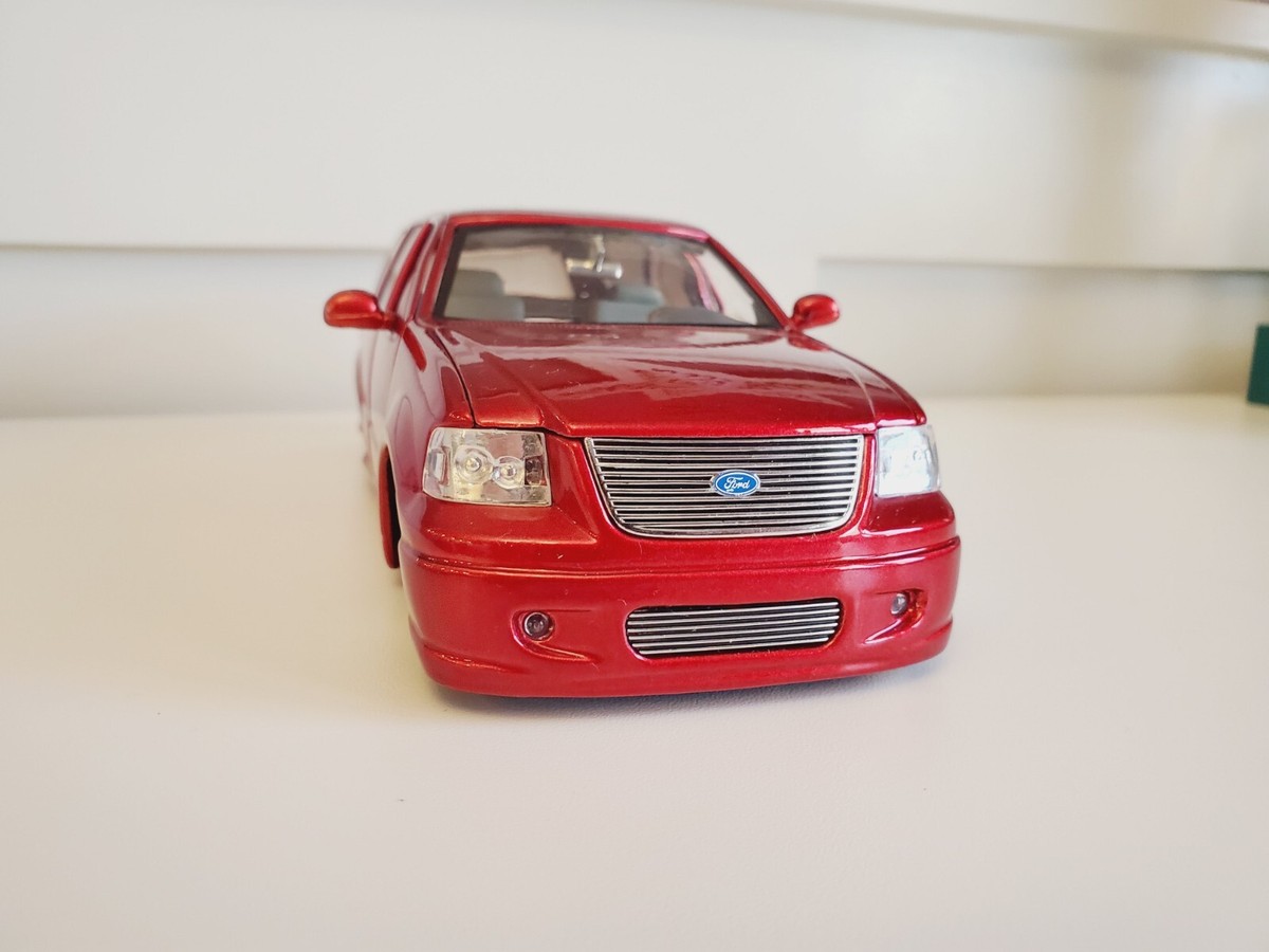 JADA LOWERED 2003 FORD EXPEDITION 4X4 1/24 DIECAST | eBay
