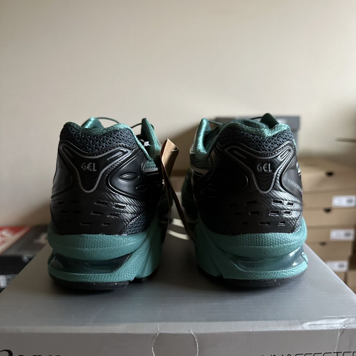 Size 10.5 - ASICS GEL-Kayano 14 x UNAFFECTED Low Infinite Size 10.5 - ASICS GEL-Kayano 14 x UNAFFECTED Low Infinite