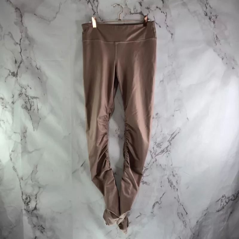 alo-yoga ruched goddess high rise yoga leggings