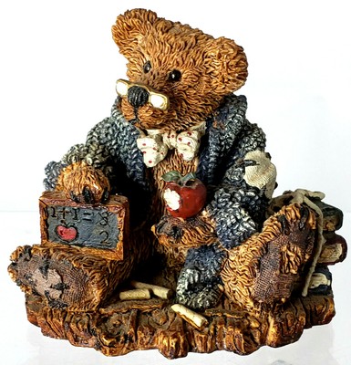 Boyds Bears & Friends  Wilson the Perfesser  Style #2222 1993 Figurine