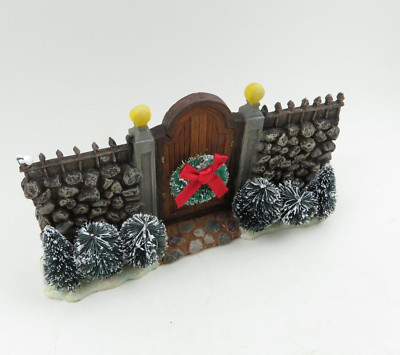 VTG Holiday Time Christmas Village Accessory -STONE WALL w/ WOOD GATE & WREATH