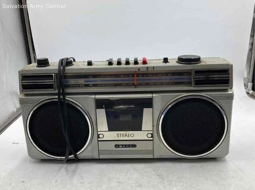Vintage Sanyo M9800 Gray Portable Radio And Cassette Recorder Boombox