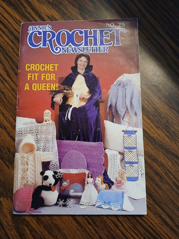 Annie's Crochet Newsletter Pattern Booklet, #25