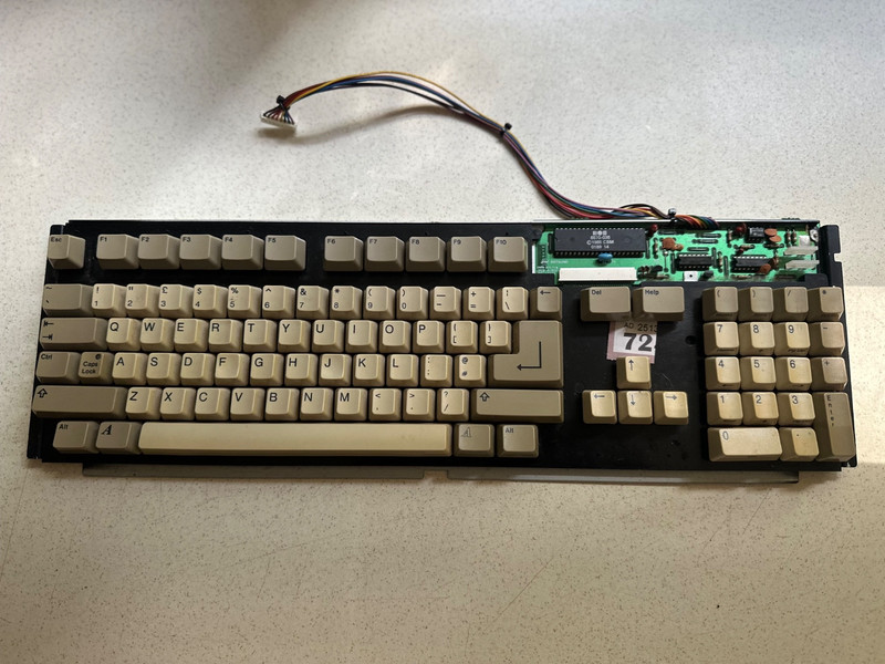 Commodore Amiga A500/plus keyboard signs of Yellowing tested green led tested